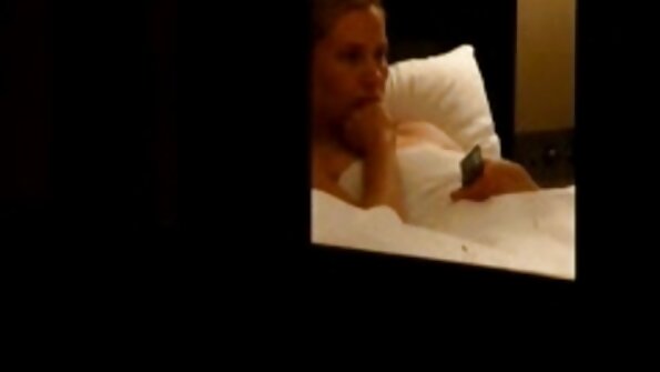 Henessy - פיקניק לסביות סרטי סקס אמא ובן חינם