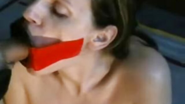 קייסי ג'ורדן - סרטי סקס חינם אמא ובן מחממת את הכוס שלה